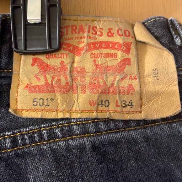 Levi’s Men’s Original 501 Shrink to Fit Distressed Bleached Button Fly Jean W40 - Picture 7 of 14